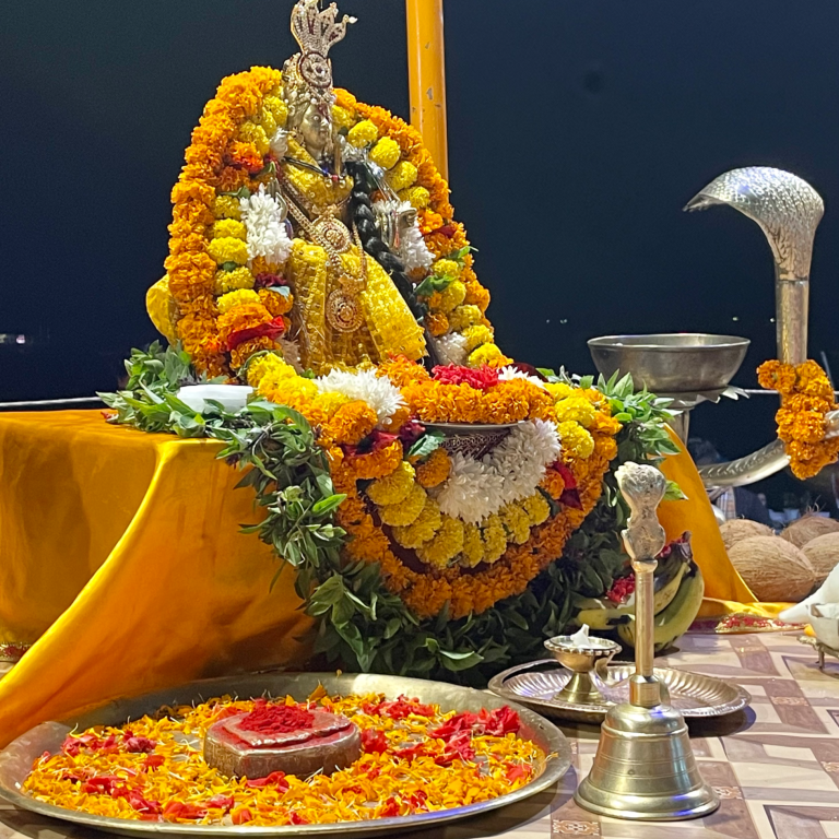Déesse Ganga à Bénarès Cérémonie du Gange à Varanasi